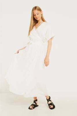 Urban Outfitters - Urban Outfitters Linen Wrap Dress on Designer Wardrobe