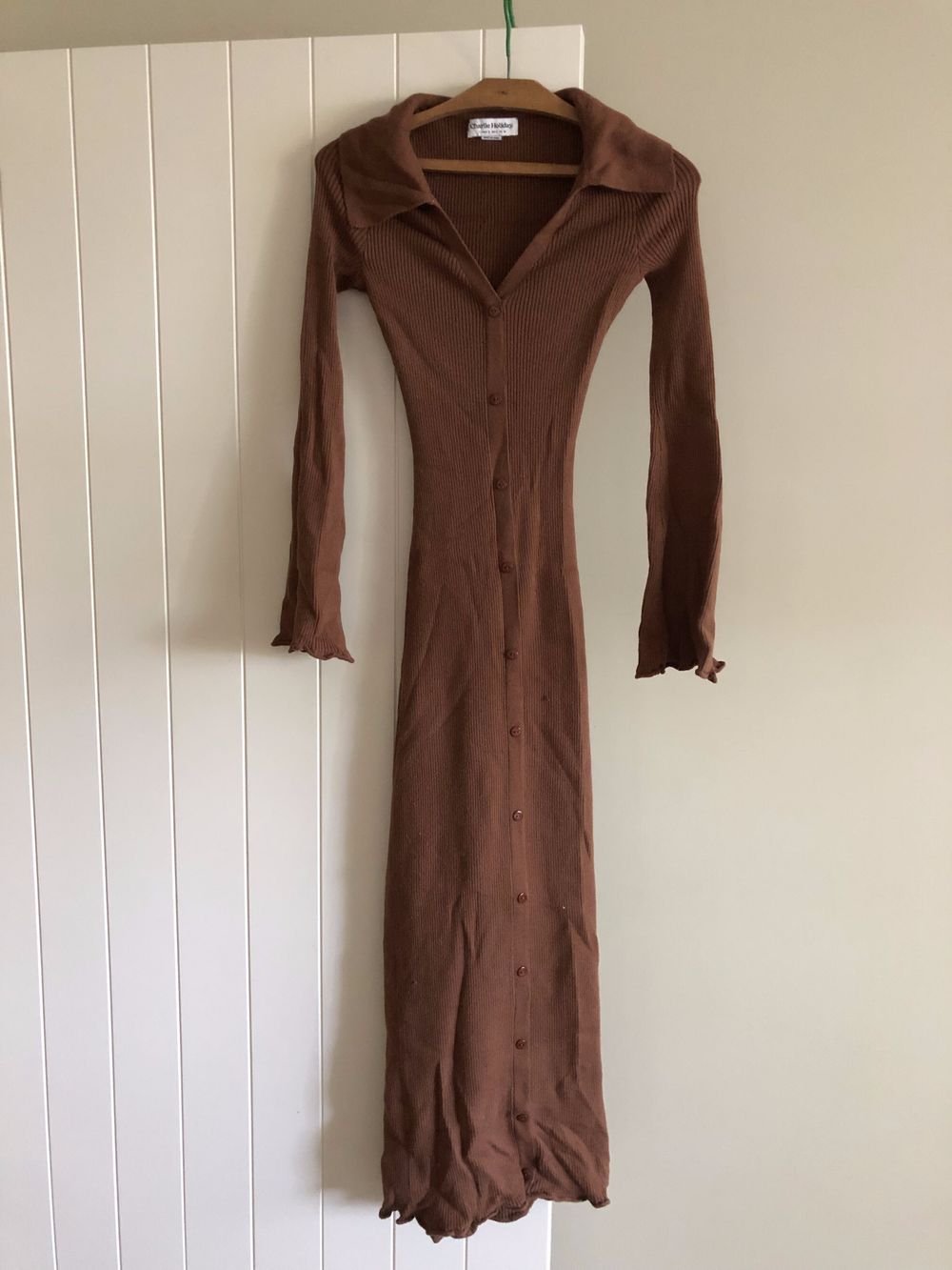 Charlie Holiday Brown Ribbed Midi Dress