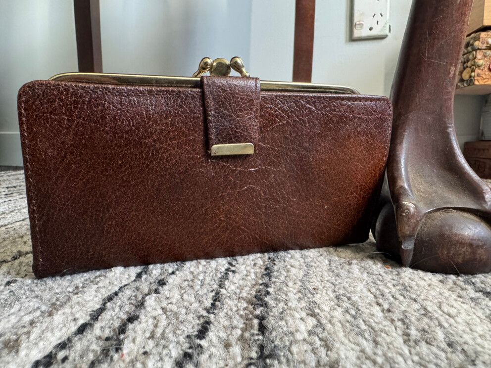 Vintage Made in England Leather Wallet – Brown – Genuine Leather – Classic Style