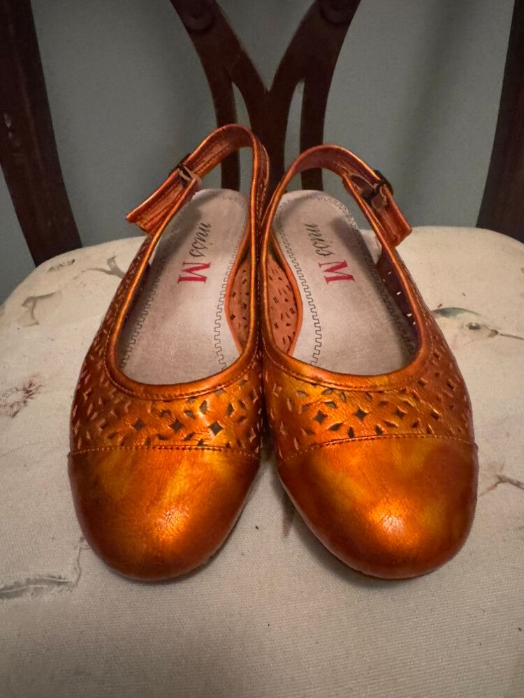Miss M Orange Leather Flats Size 37 C