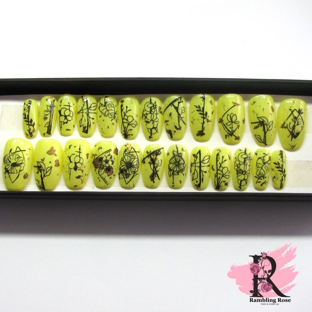 Wild Floral Press On Nails