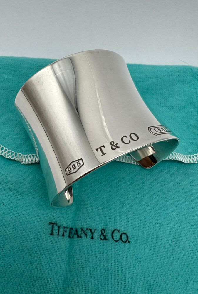 Tiffany & Co Extra Large 1837 Cuff Bangle in Sterling Silver.