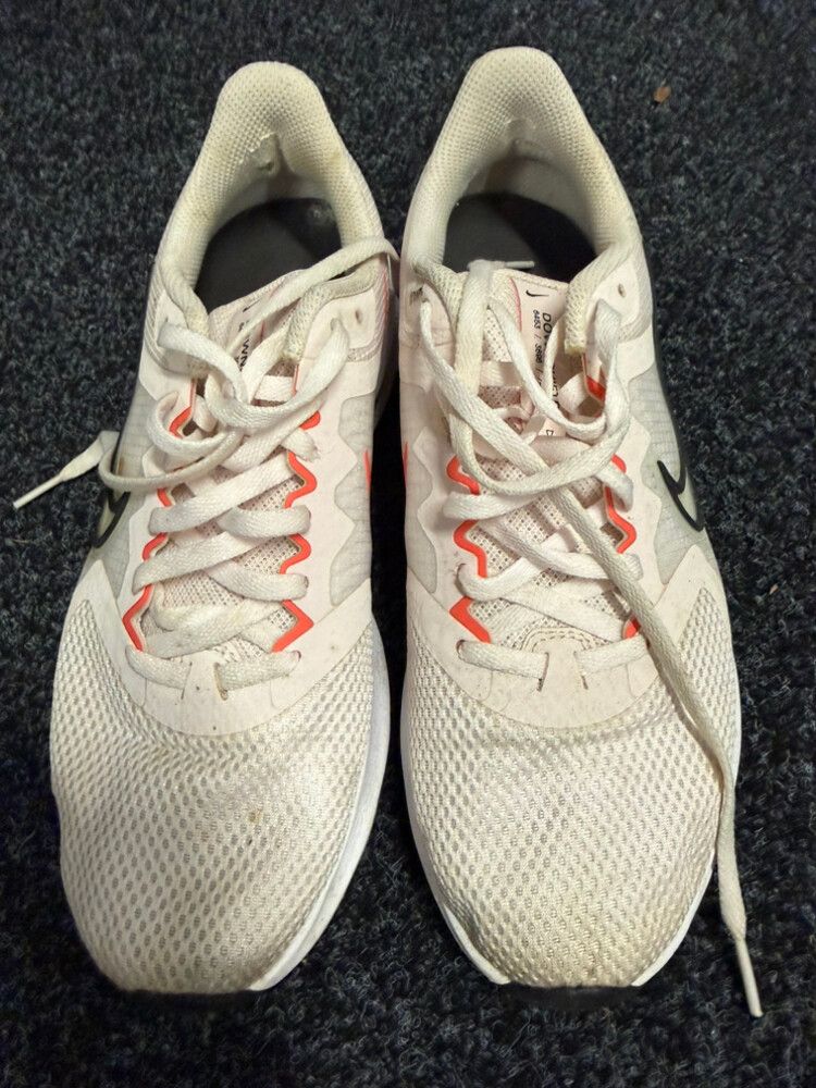 Nike Beige Running Shoes