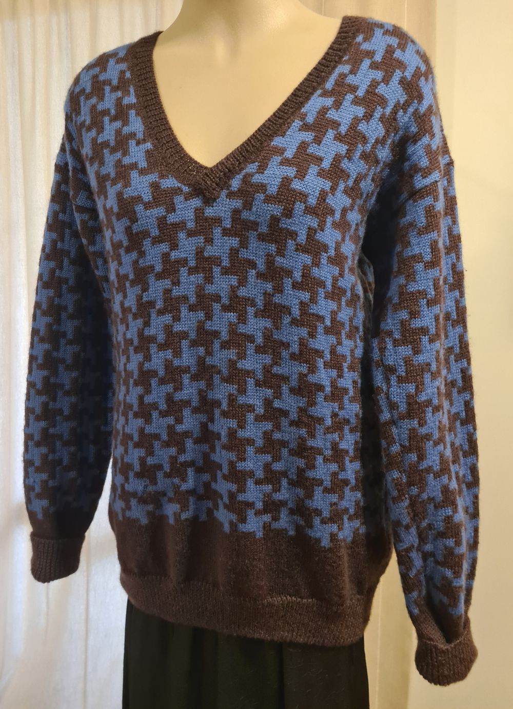 Vintage Houndstooth Wool Hand Knit Jumper