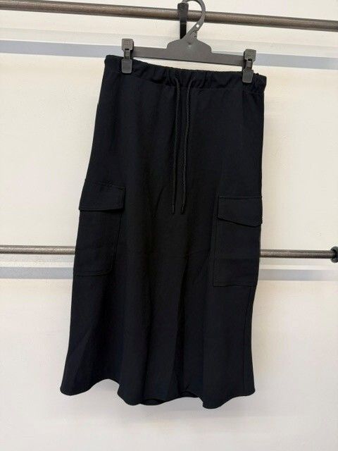 Wilfred Muse Cargo Midi Skirt in Black