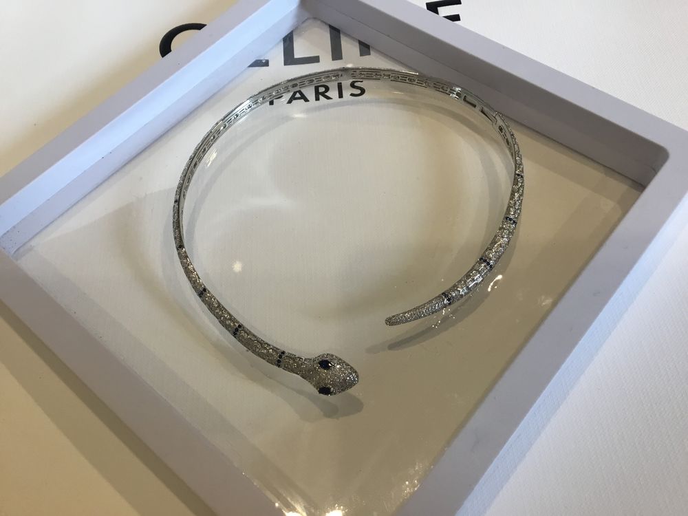Auth Italian stunning necklace in silver and Sapphire and Zirconias.