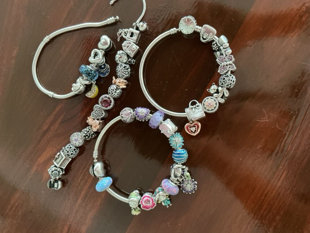 LOT !!! Pandora Assorted Charm Bracelets