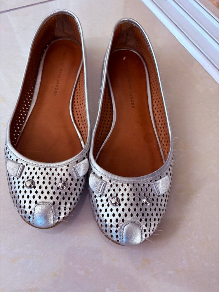 Marc By Marc Jacobs Silver Perforated Flats