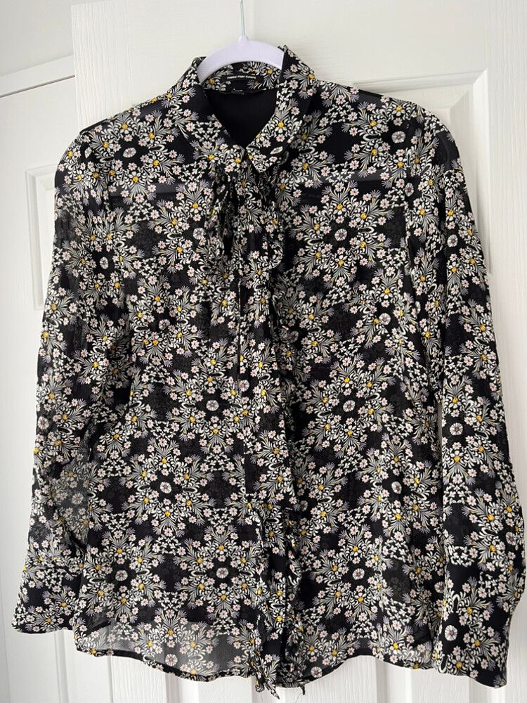 CUE corporate work blouse