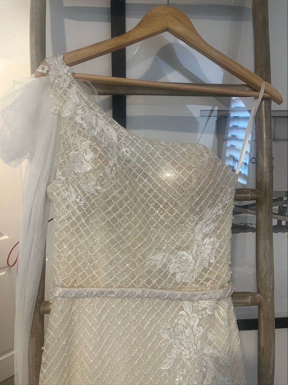 NEW Miss Chloe Wedding Dress size 8