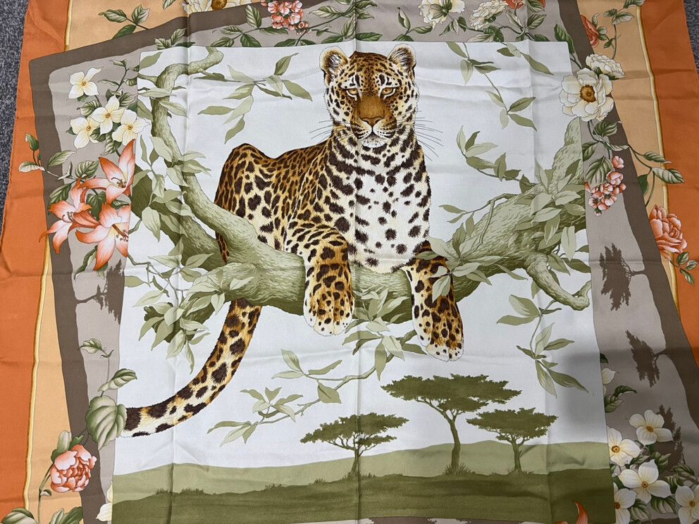 Vintage Salvatore Ferragamo Silk Scarf – Timeless Elegance