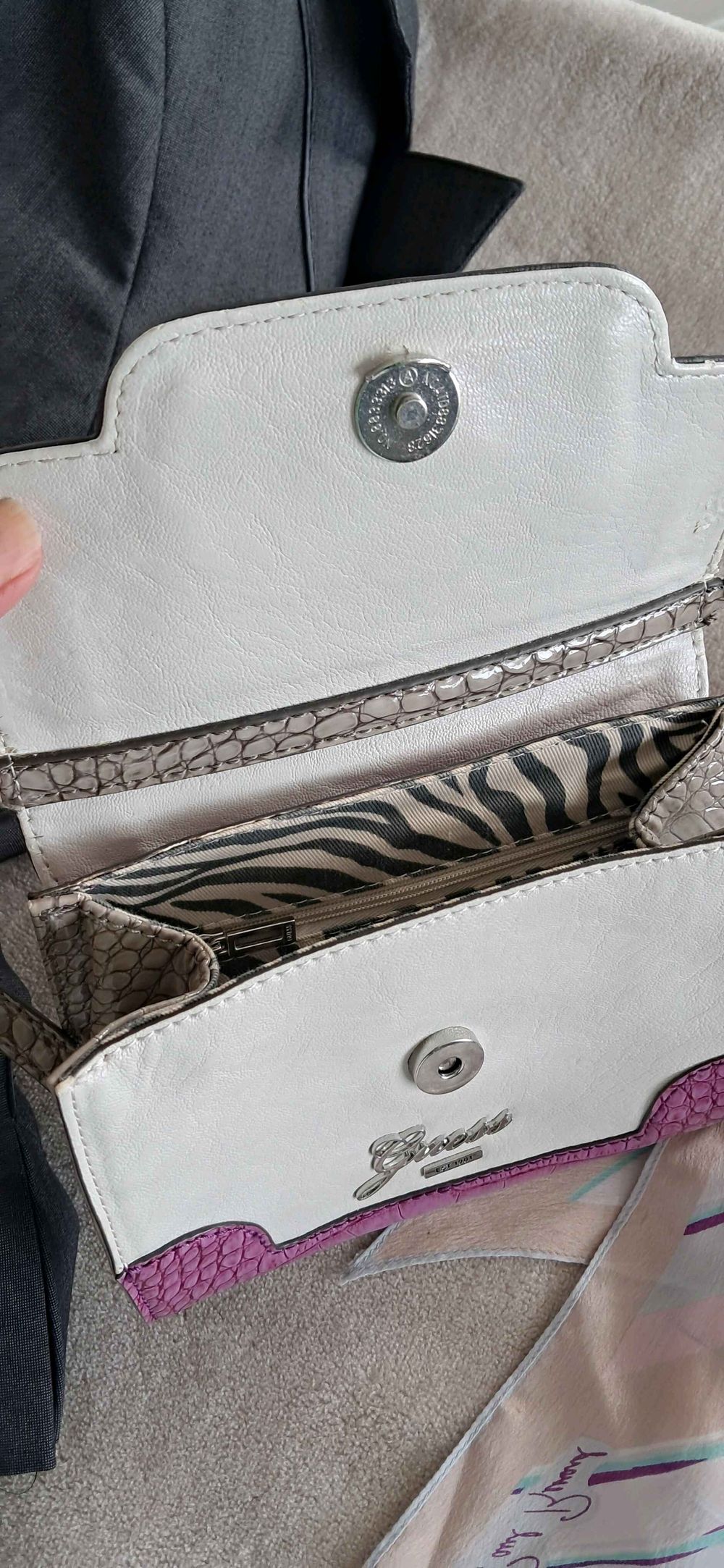 Guess Bag