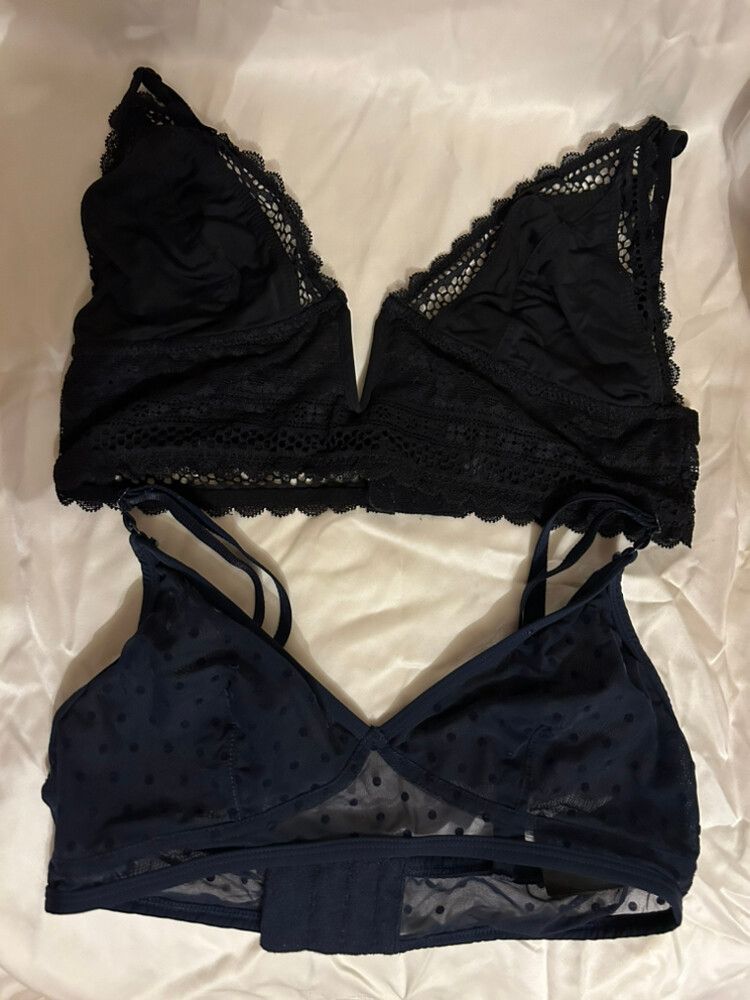 2 x bralettes