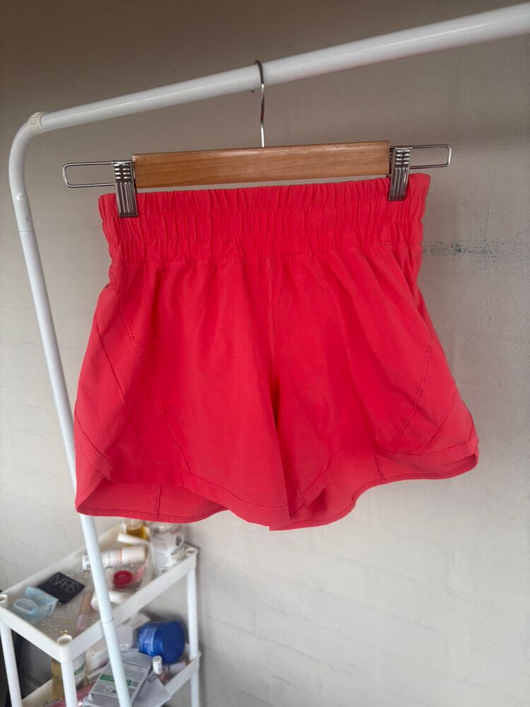 Lululemon hotty hot shorts size 4