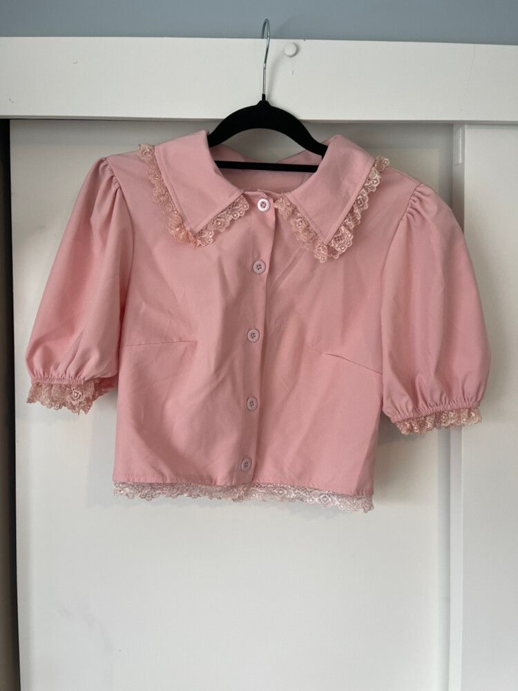 Pink Cropped Lace Trim Blouse