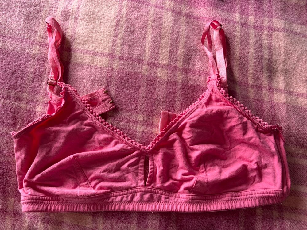 Awwa Pink Bra