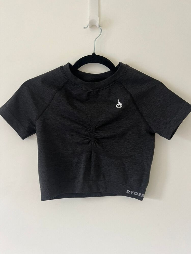 Ryderwear Black Crop