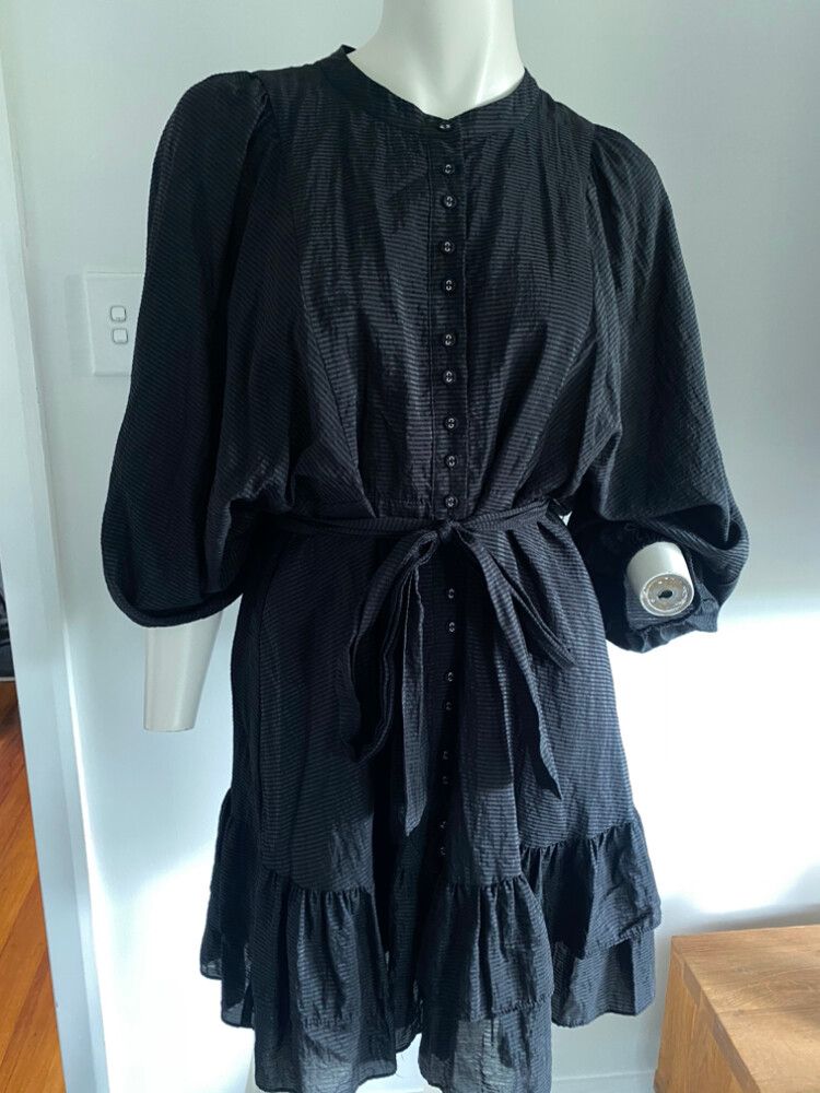 Decubja Dress