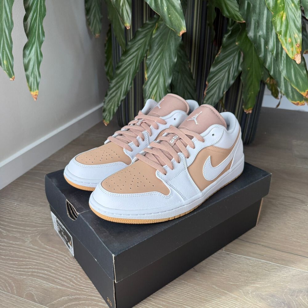 Jordan 1 Low “White Tan” - Mens US9