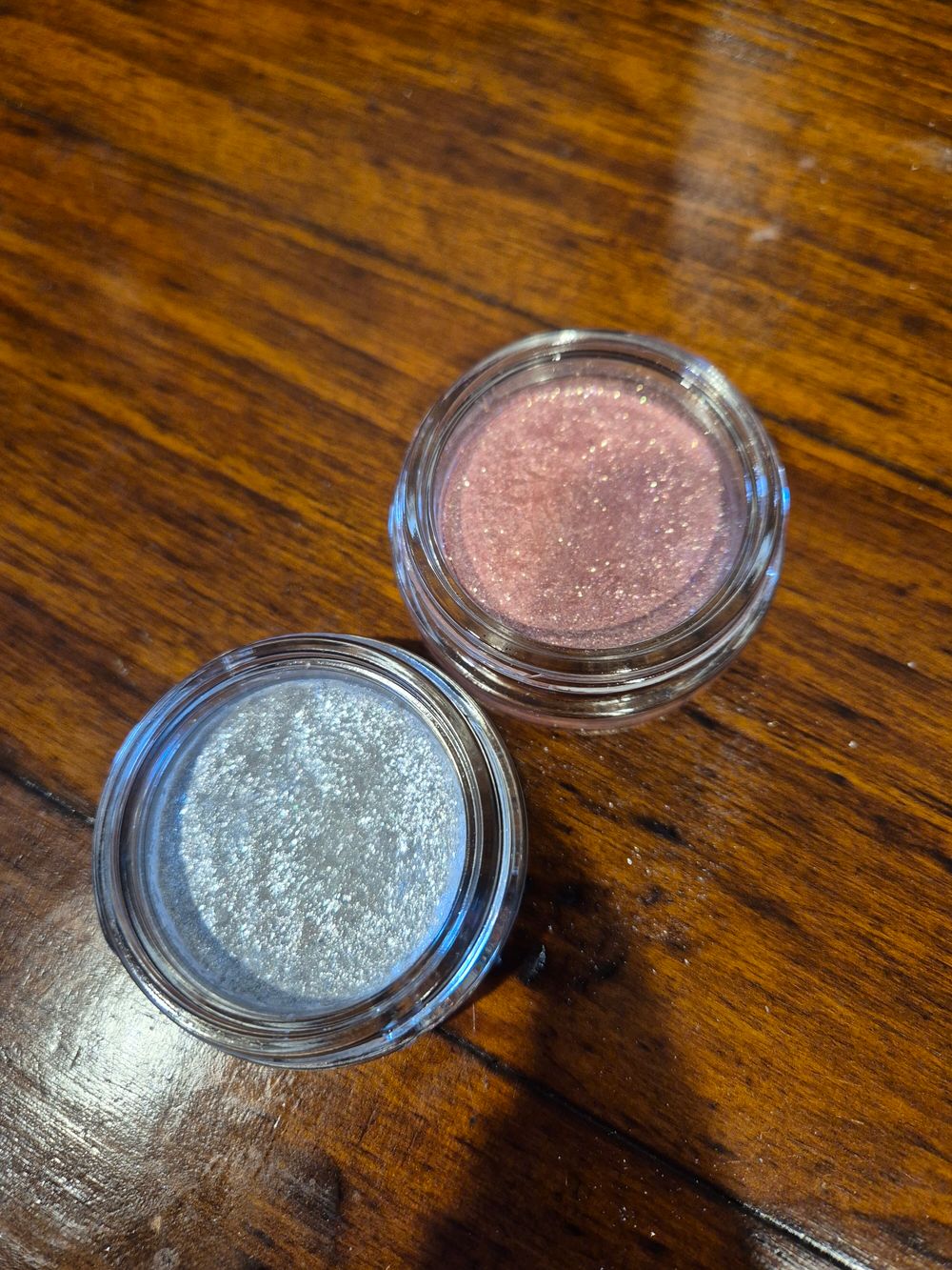 2 x Half Magic Glitterpucks