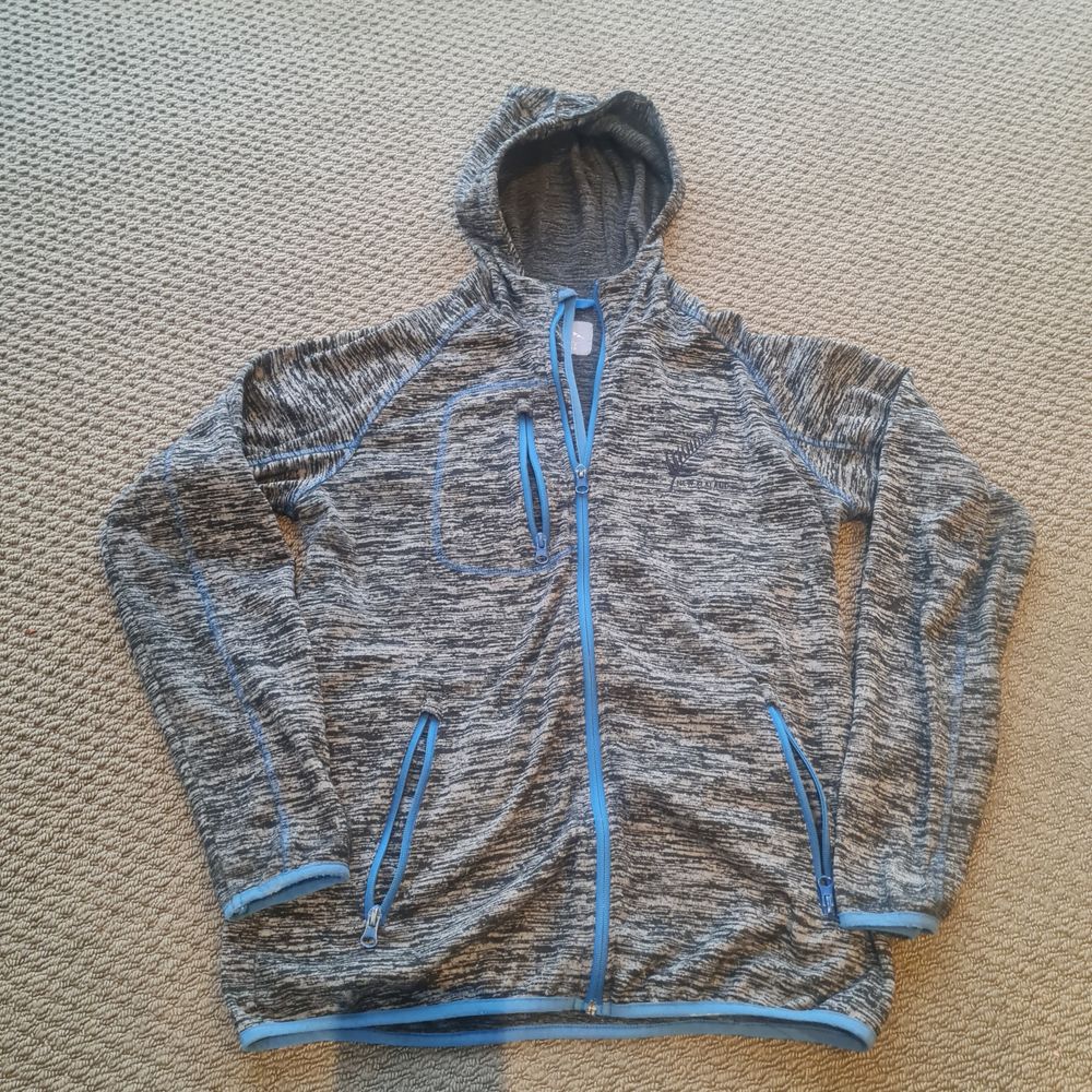 Sea to sky hoodie - Small