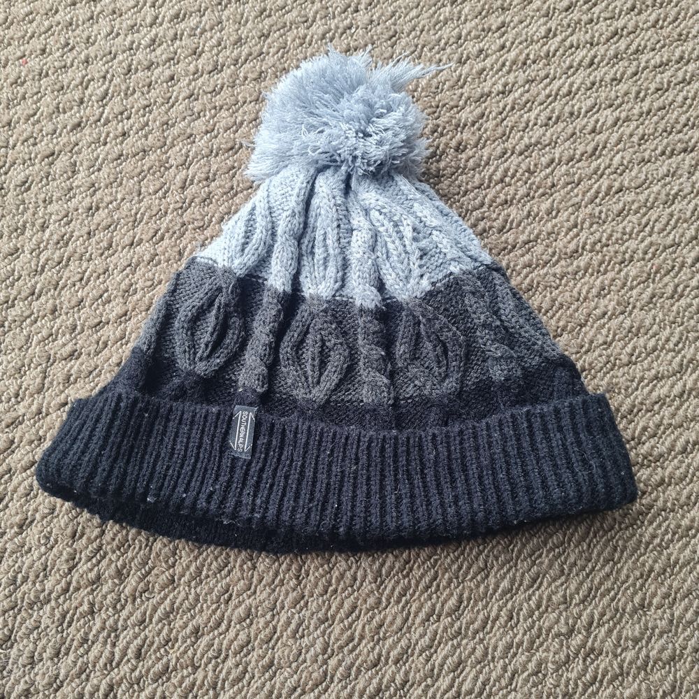 Southern alps bobble hat