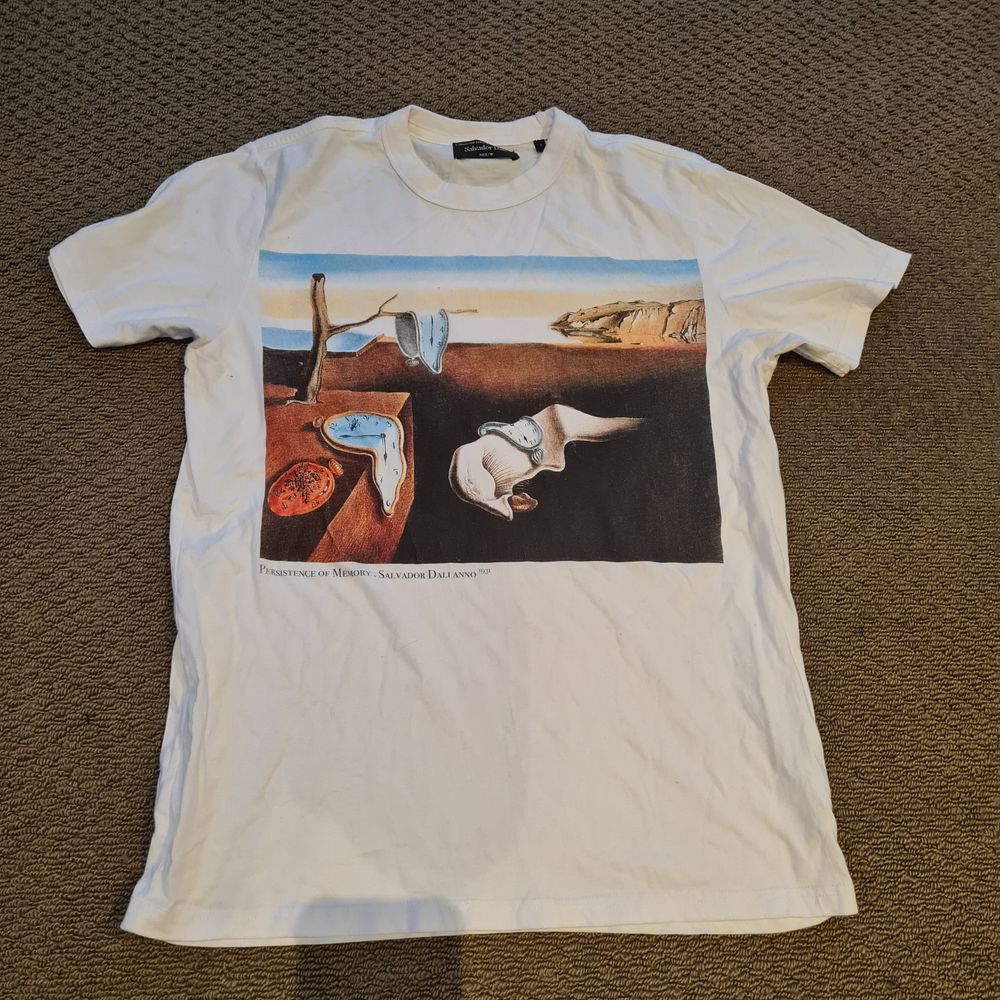 Salvador Dali t-shirt - small