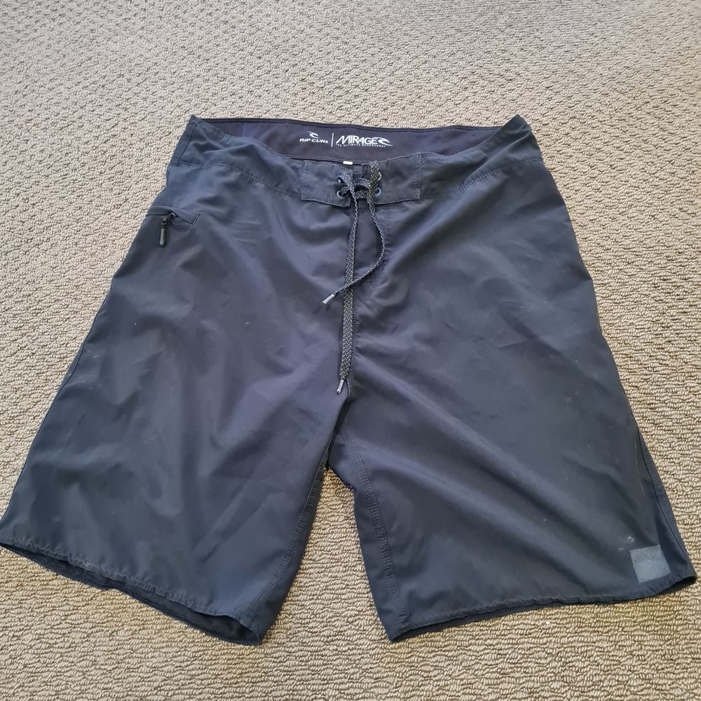 Rip Curl shorts - 34'