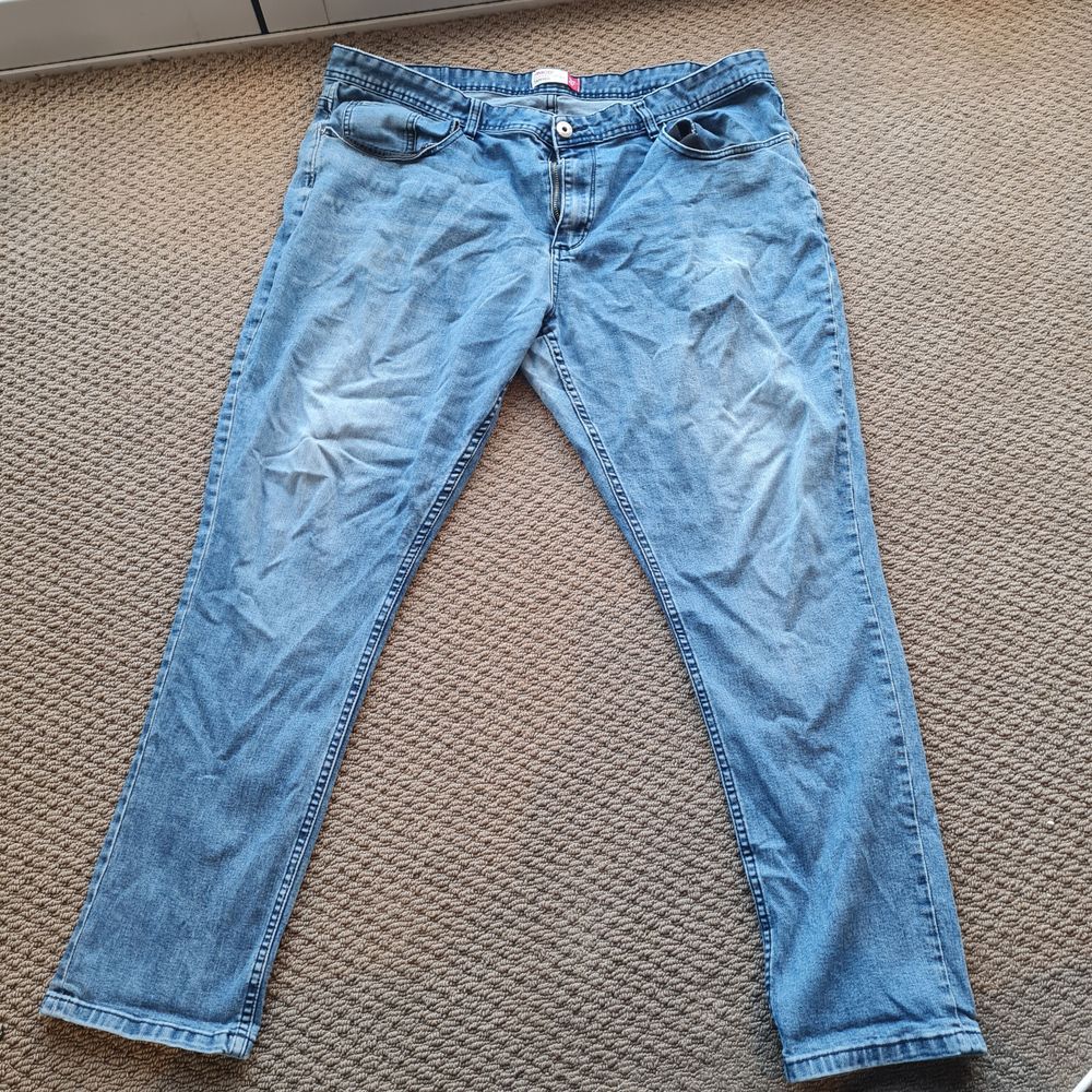Amco jeans - 42"