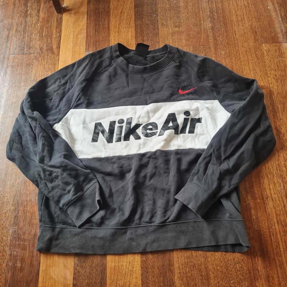 Nike jumper - large
