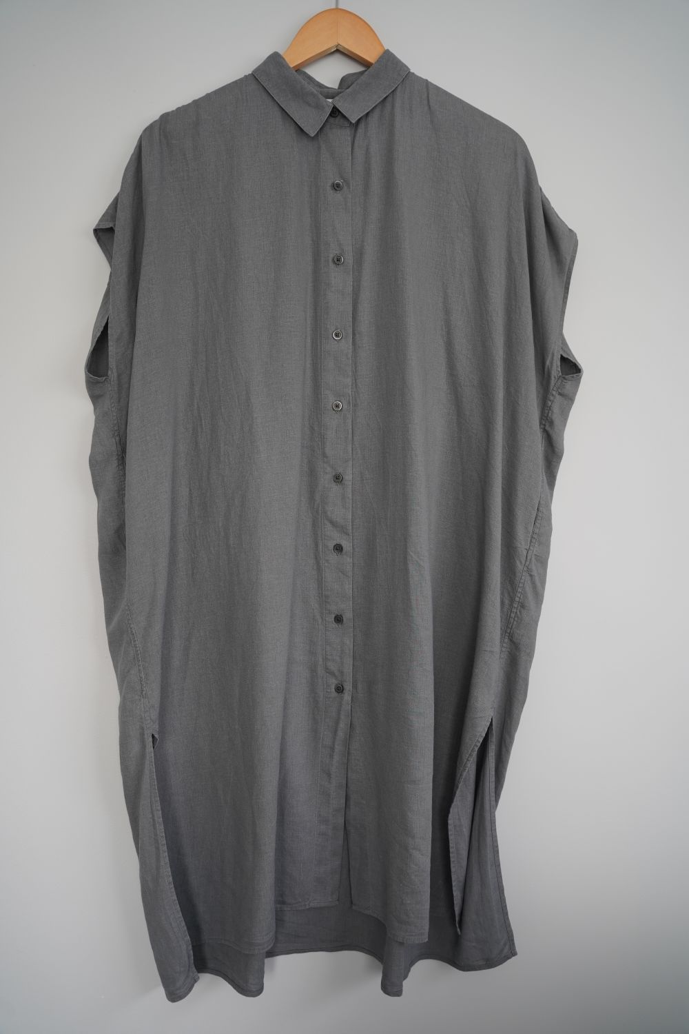 Uniqlo - Cotton oversize shirt dress - WITH POCKETS :) on Designer Wardrobe
