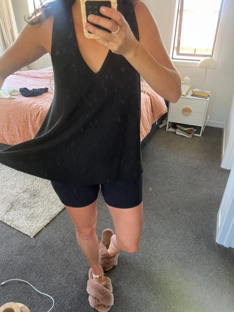 B Neckline Knit Top - Black