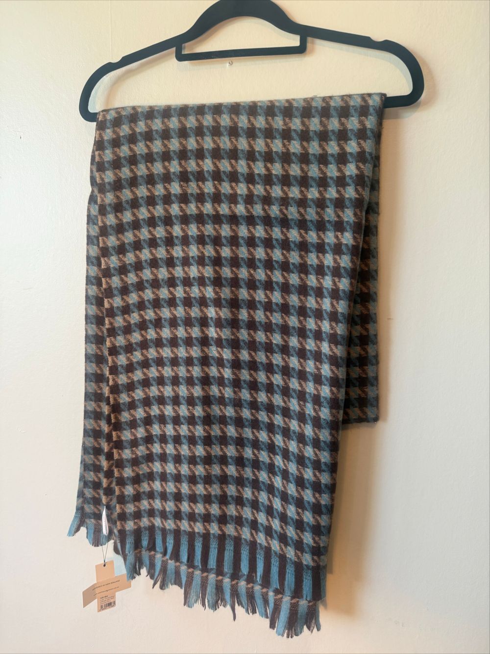 brand new Stella + Gemma Blue Brown Houndstooth Scarf