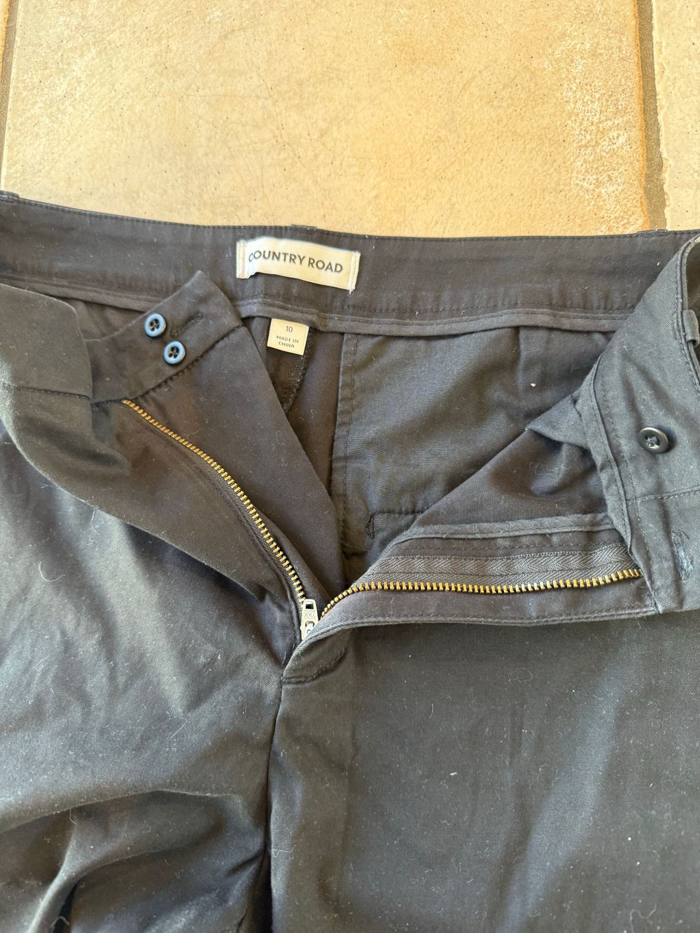 COUNTRY ROAD Black Pants