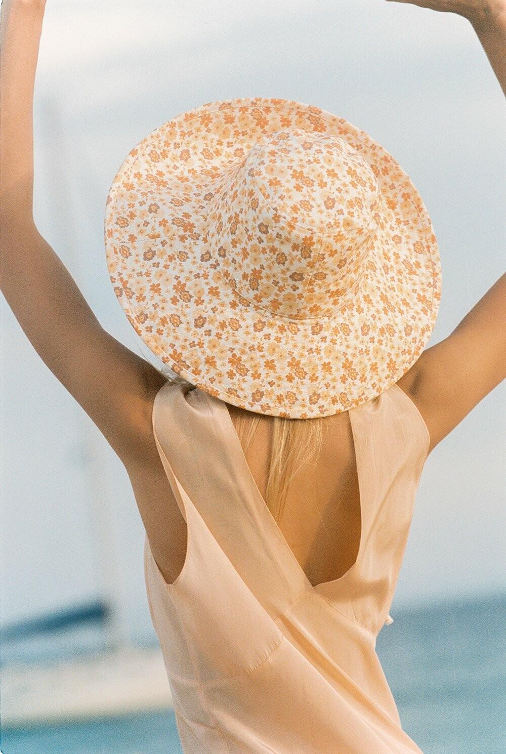 Lack Of Color - Holiday Bucket - Peach Bloom on Designer  display picture 1
