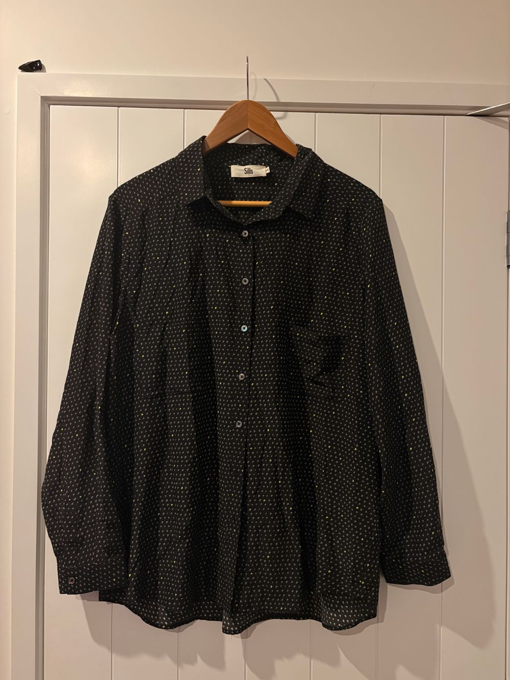 Sills Silk Black Patterned Shirt
