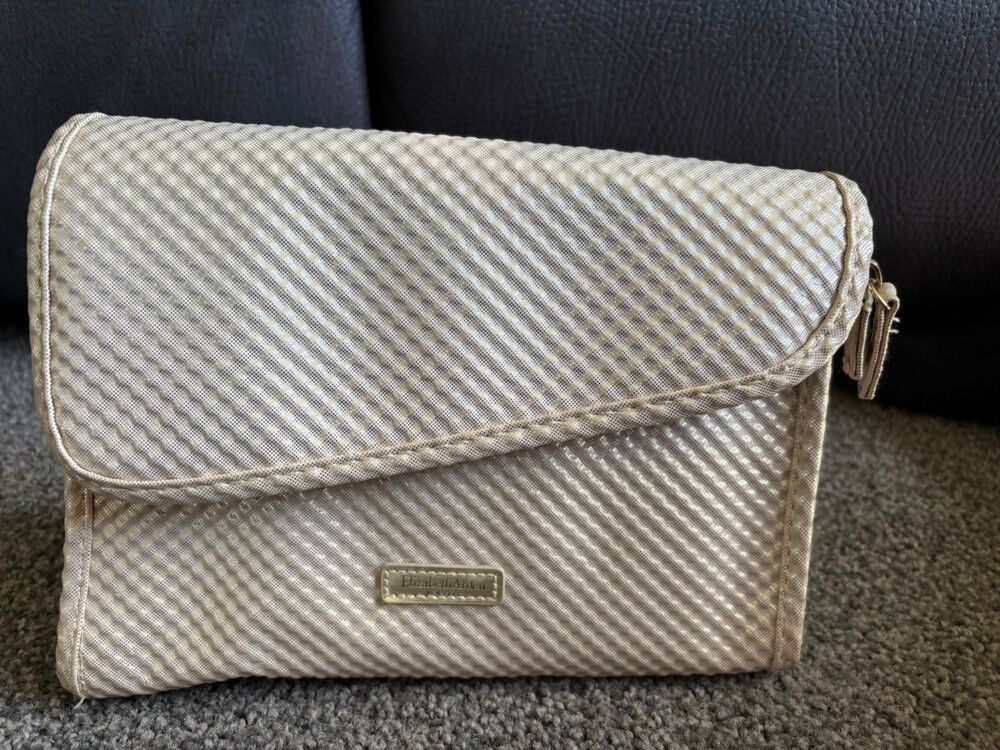 Elizabeth Arden Gold Makeup Bag