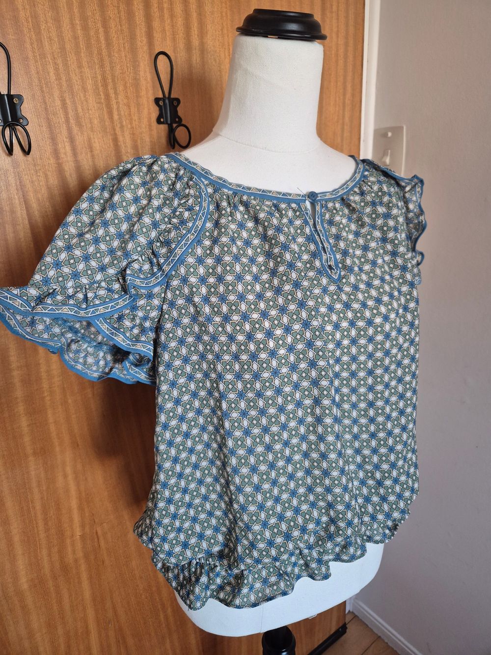 Max Studio Green Blue Geometric Top