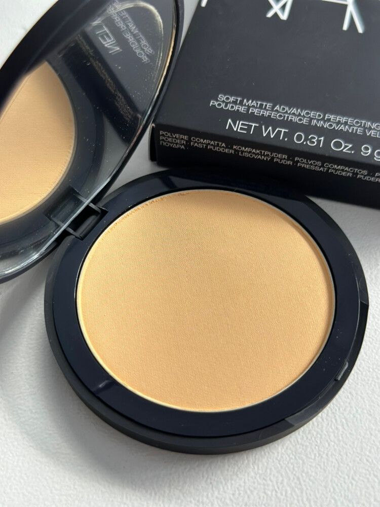 Soft Matte Advanced Perfecting Powder( Shade Bay )
