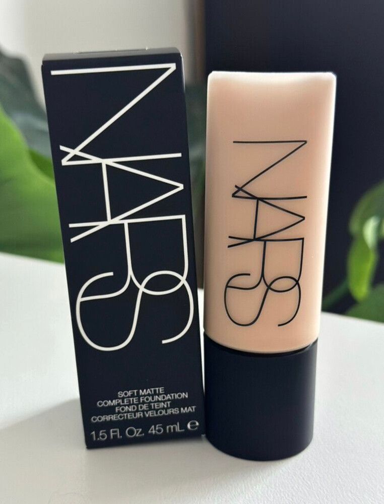 Soft Matte Complete Foundation Punjab