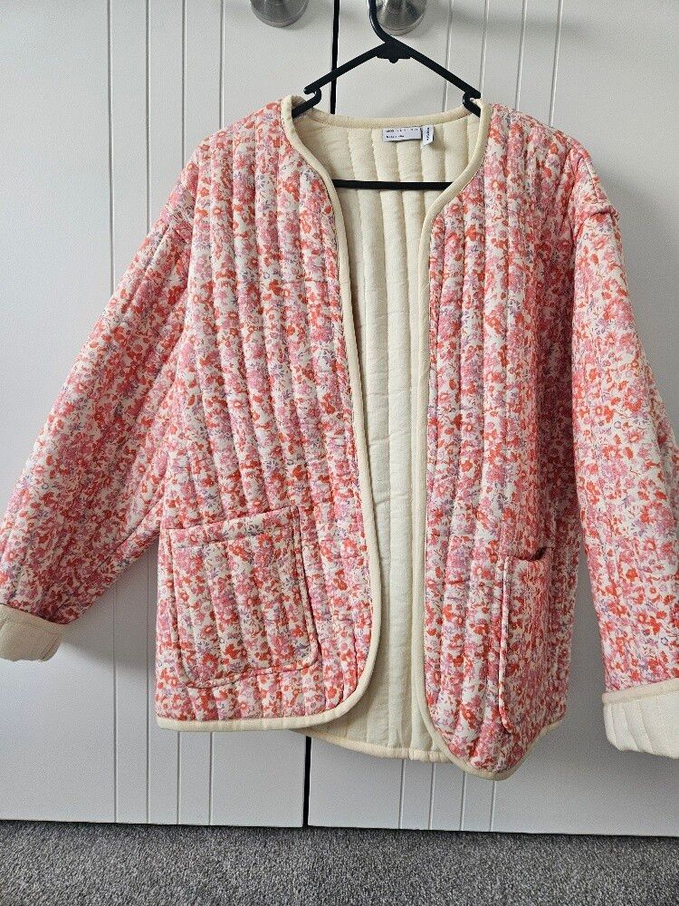 ASOS Pink Floral Quilted Jacket - Size 8 (Oversized Fit)