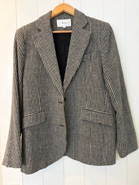 MAX  Black and White Houndstooth Blazer