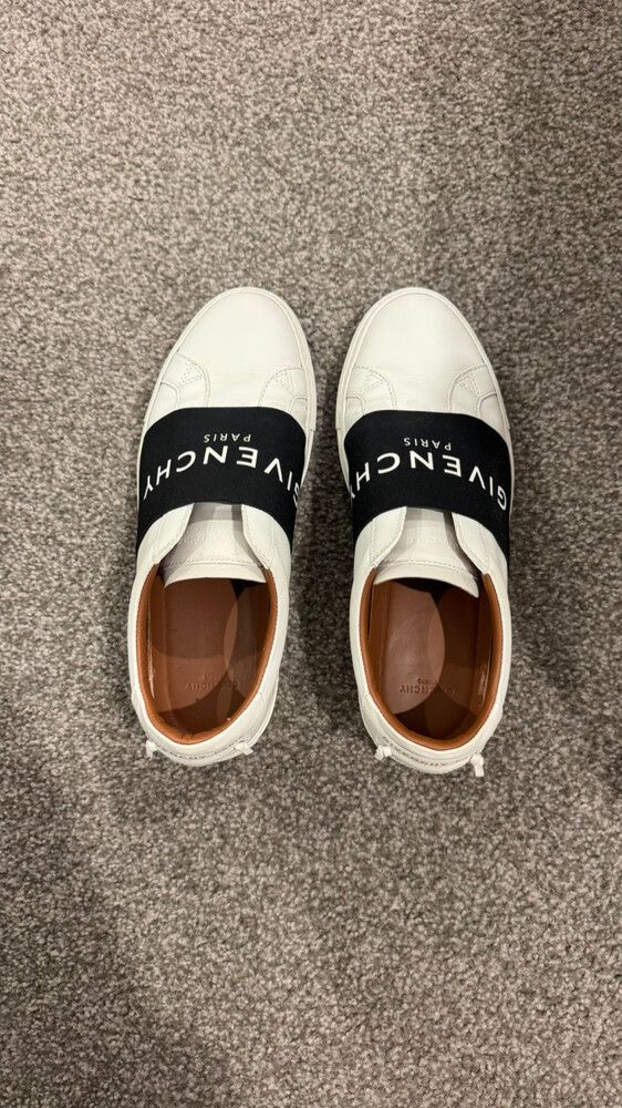 Givenchy Sneakers