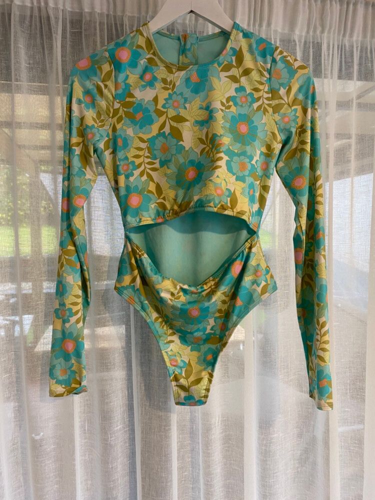 Surf suit