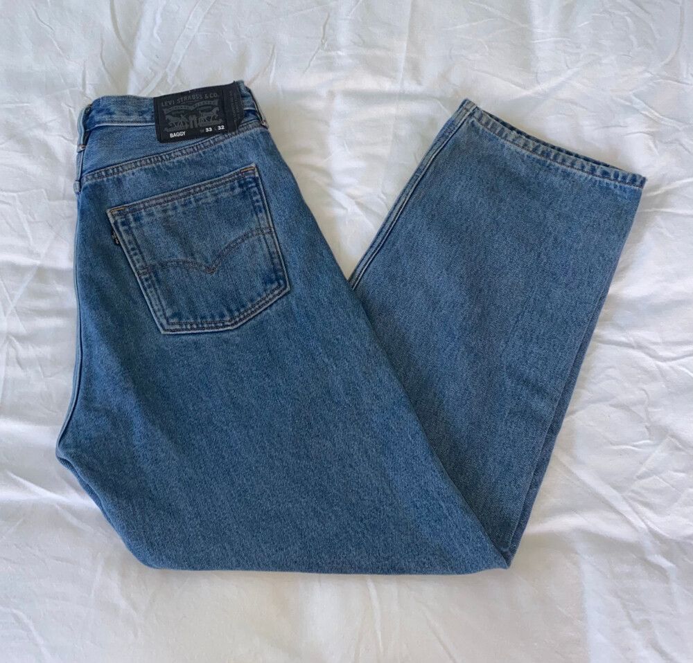 Levi’s Black Tab Baggy Jeans