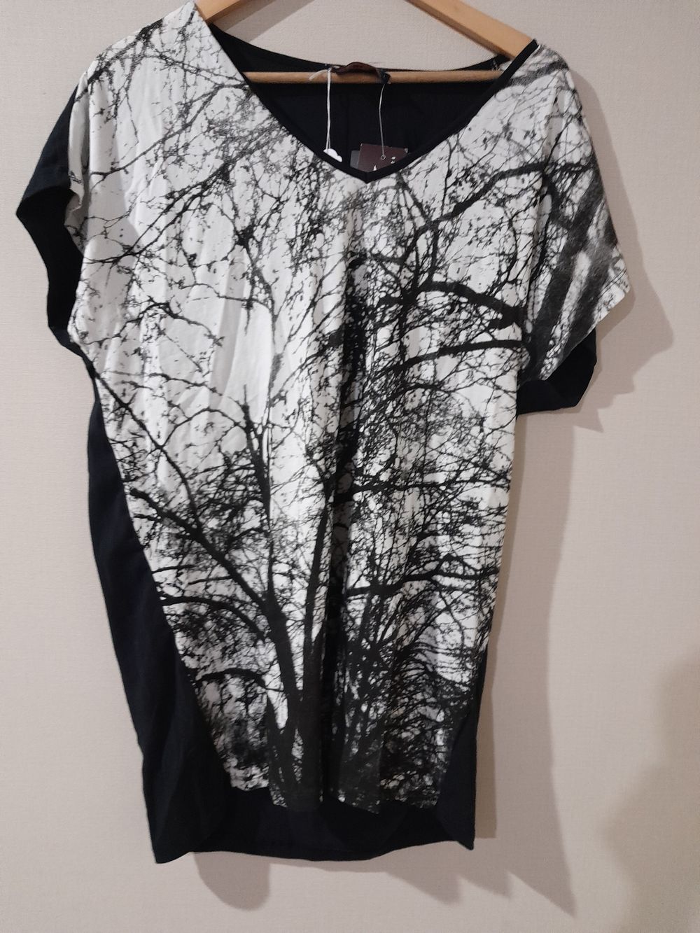 New Black White trees top