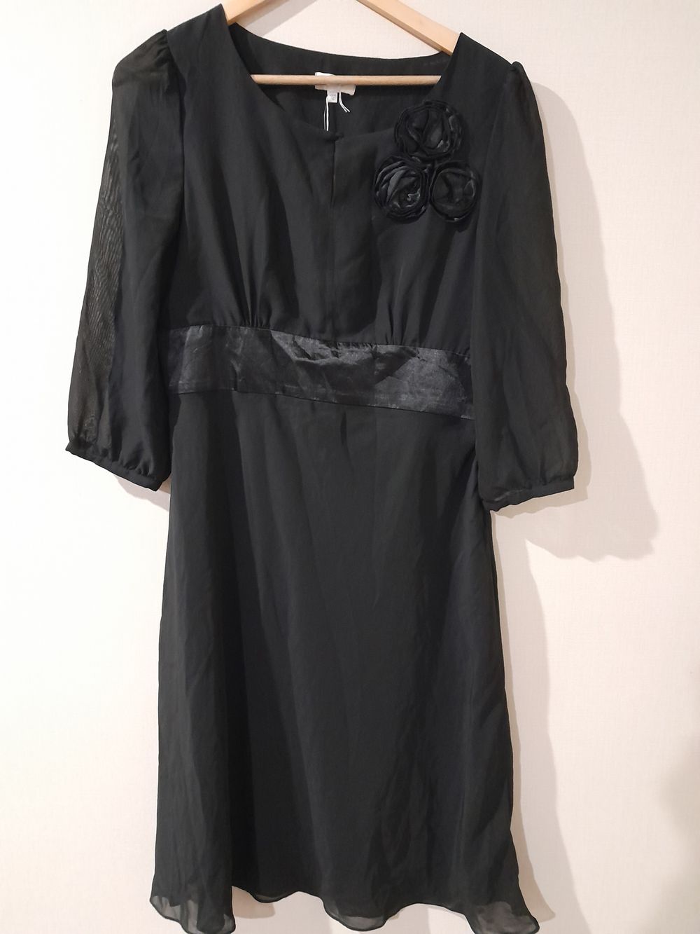 New Black Floral Detail Dress