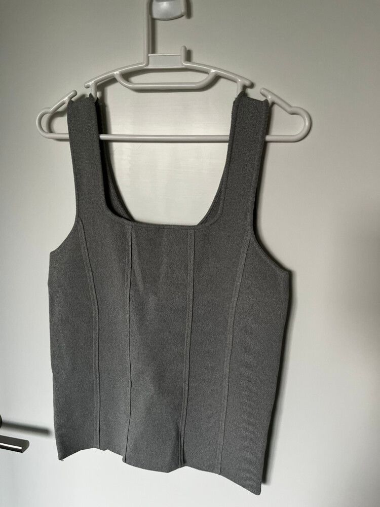 Madison The Label Grey Knit Top