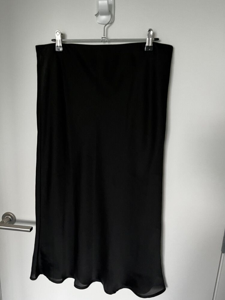 Glassons Black Midi Skirt