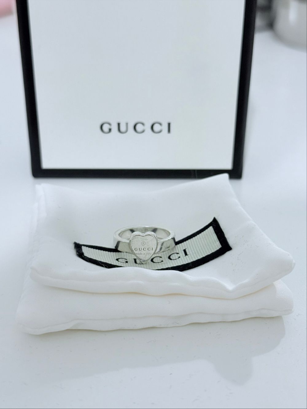 Gucci heart ring